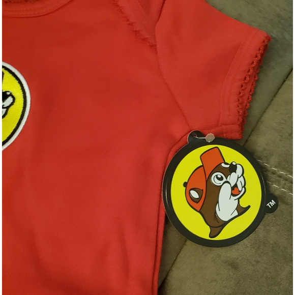 Buc-ee’s Baby Girl Red Romper Dress 3M Beaver Logo Bodysuit New with Tags - Picture 3 of 6